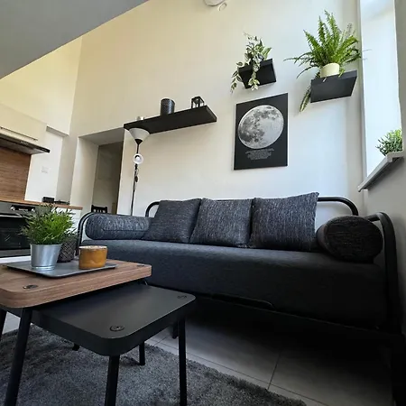 50m2 Garden Parking Free Apartment *