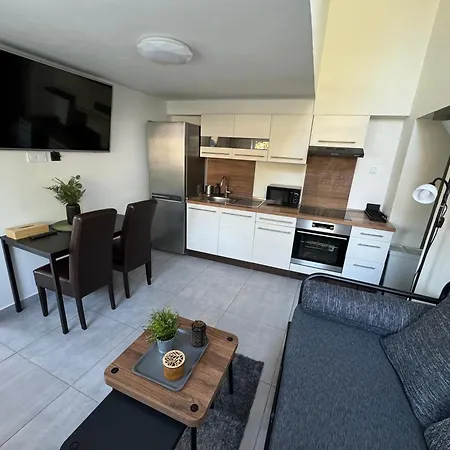 Apartment 50m2 Garden Parking Free