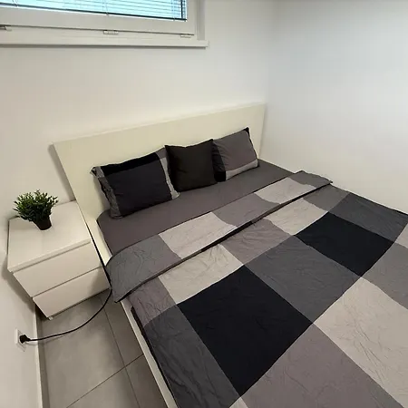 Apartment 50m2 Garden Parking Free Nove Jirny